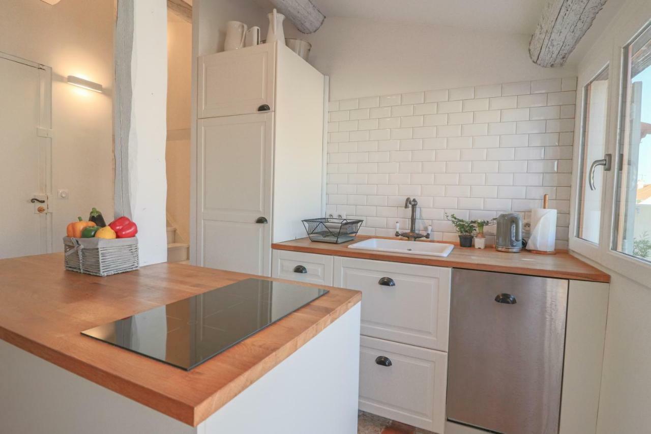 Clt - Unique Duplex & Terrace On The Provencal Market 昂蒂布 外观 照片